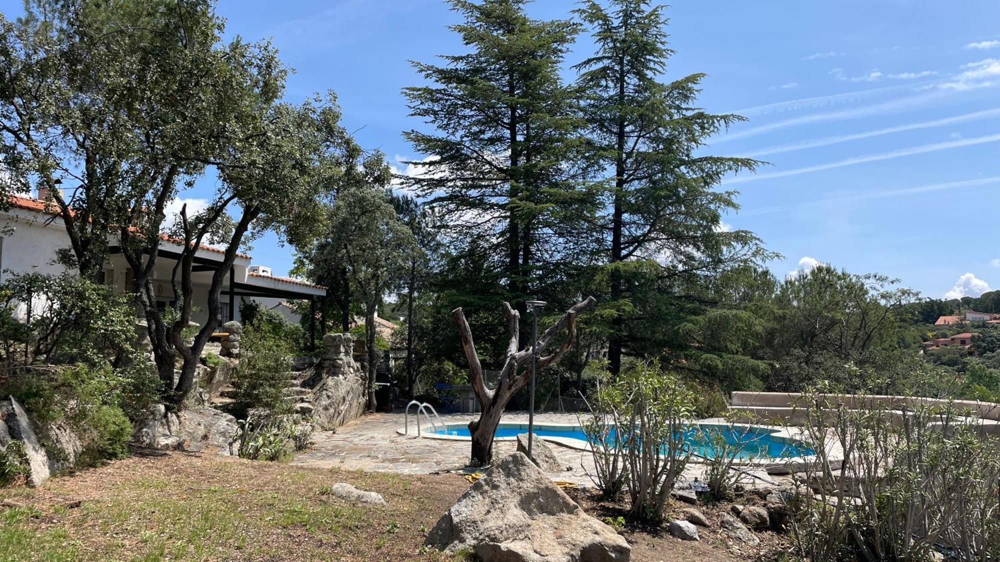Chalet Con Piscina En Торрелодонес Экстерьер фото